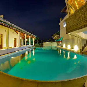 The Castle By Don Louis 3*, Kandy Sri Lanka