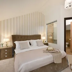harveys-luxury-rooms.hotelinzadar.com/
