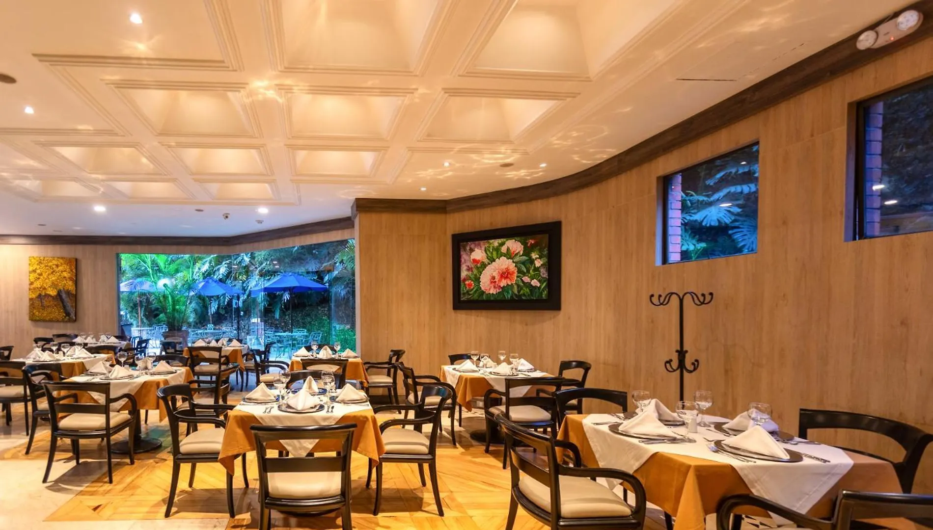 Hotel Dann Carlton Belfort ميديلين