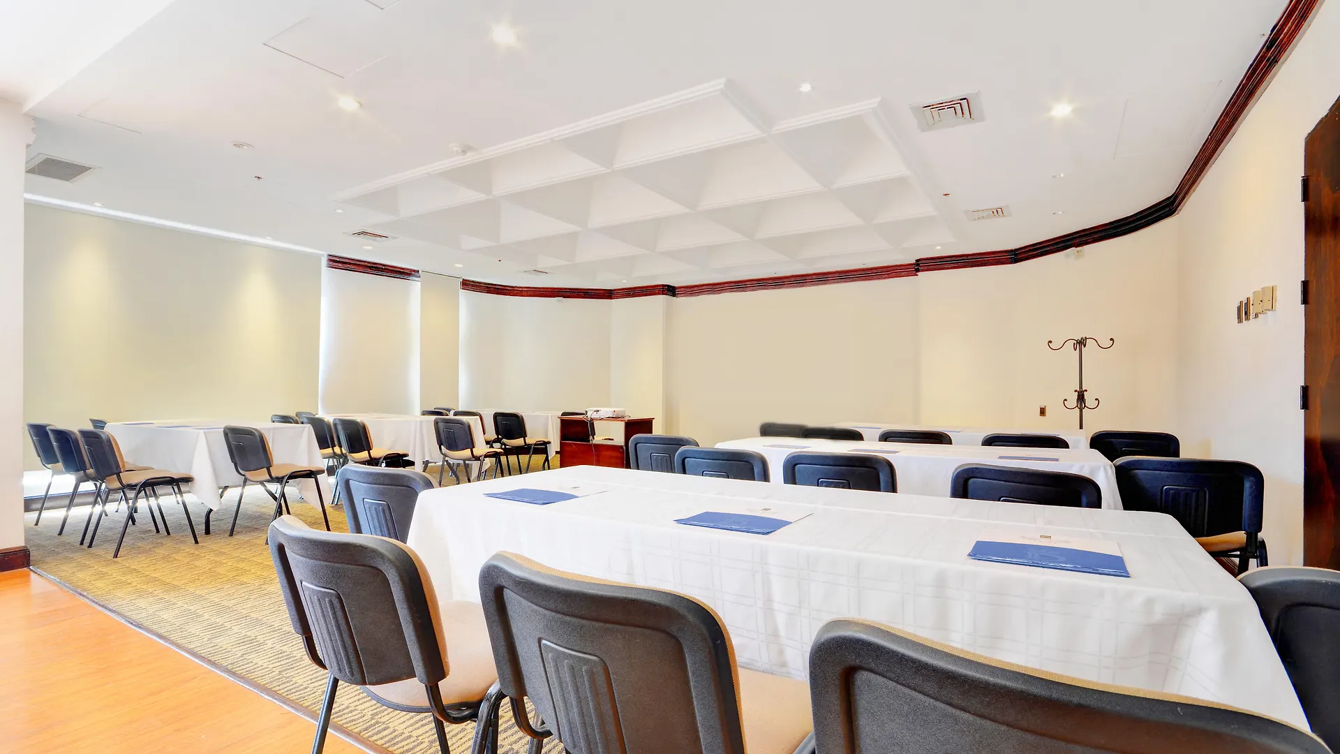 Hotel Dann Carlton Belfort Medellin 5*,